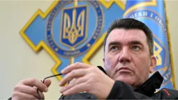 РНБО призупинила діяльність низки партій на час війни (відео)