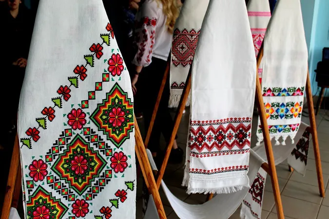 У Луцьку проведуть благодійну виставку народної вишивки