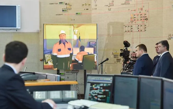 Порошенко запустив нову лінію електропередач на Рівненській АЕС