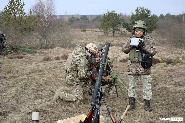 На Волині воїни ТРО тренуються палити групові та одиночні цілі противника (фото)