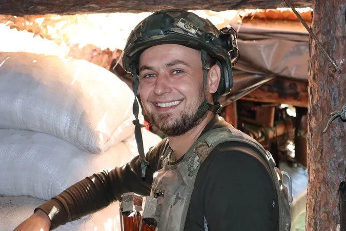 Вдивіться у ці обличчя: волинські воїни позували на «нулі» (фото)