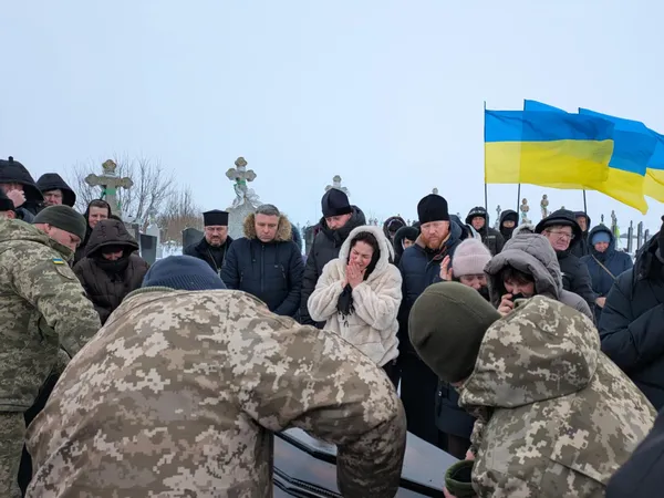 Назавжди 46: на Волині попрощалися з воїном Миколою Положевцем (фото)