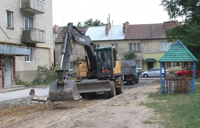 У Луцьку вперше за 36 років поремонтували вулицю (фото)