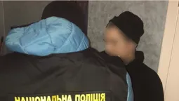Канабіс, амфетамін, гашиш: волинські оперативники затримали наркокур’єра (фото)