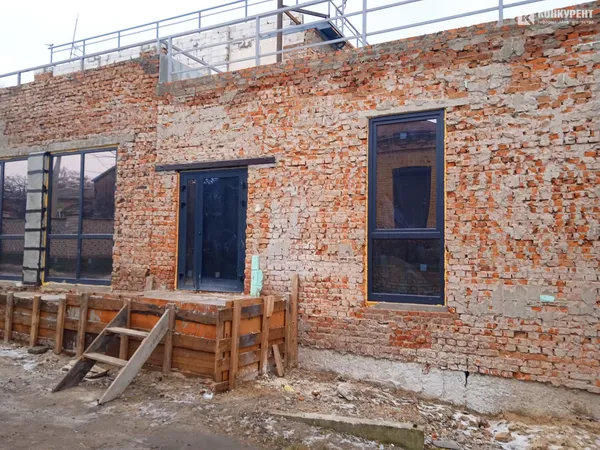 Реконструкція «Берізки» в центрі Луцька: у міськраді з'ясовують, чи законно (фото)