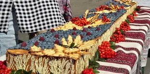 У Володимирі спекли велетенський «Пиріг Незалежності» (фото)