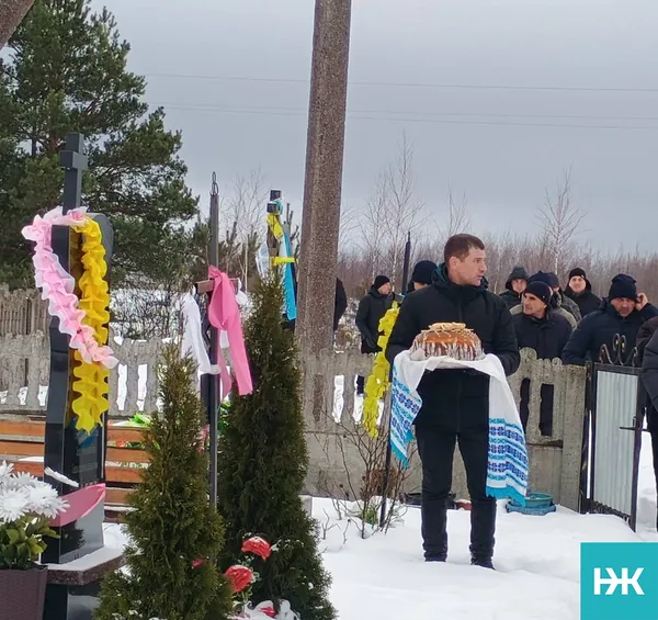 Війна наздогнала удома: на Волині попрощалися з ветераном Анатолієм Михаліком (фото)