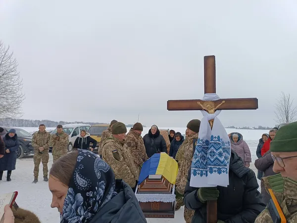 Понад два роки вважався зниклим: на Волині попрощалися з воїном Володимиром Вакульчуком (фото)
