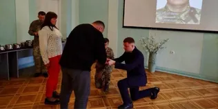 «Комбатантський хрест» і «Хрест доблесті»: родинам Героїв із Волині вручили посмертні нагороди (фото)