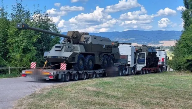 Словацькі гаубиці Zuzana 2 вже воюють в Україні