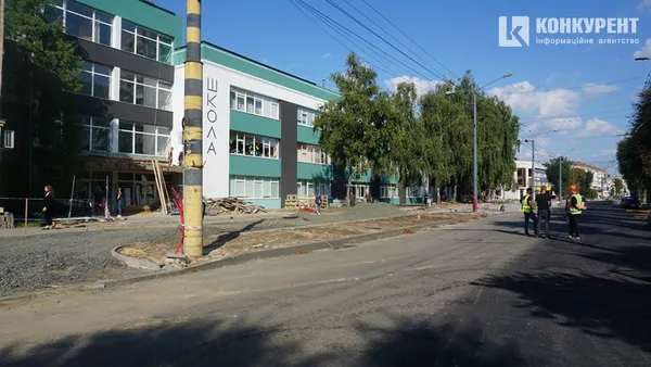 Упорядкують до 1 вересня: що коїться на проспекті Волі у Луцьку (фото)