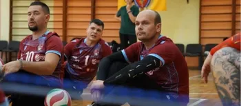 Луцькі ветерани вибороли друге місце на чемпіонаті України з волейболу сидячи (фото)