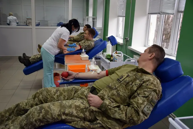 У Луцьку понад 40 прикордонників здали кров для поранених побратимів (фото)