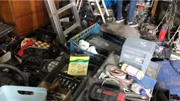 На Волині банда обкрадала оселі: виявили дві вантажівки речей (фото, відео)
