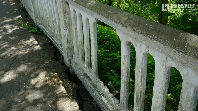 Руїни і закутки дитячої залізниці в Луцьку (багато фото)