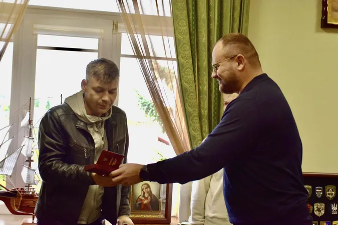 Нагороди від Президента та Головнокомандувача: у Луцьку відзначили захисників (фото)