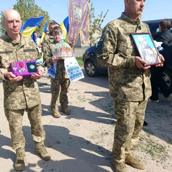 На Волині попрощалися зі старшим солдатом Василем Лацем (фото)