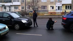 У Луцьку на мості зіткнулися легковики (фото)