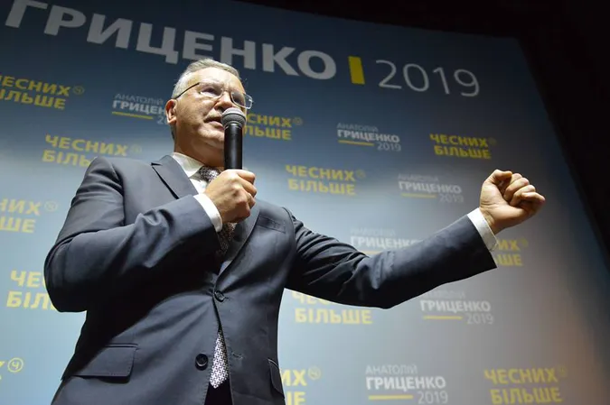 Анатолій Гриценко розповів лучанам про перші кроки на посаді Президента України (фото)*
