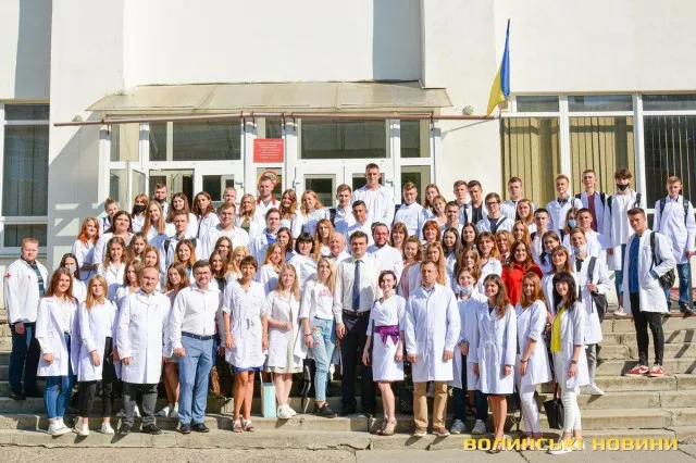 У ВНУ імені Лесі Українки навчають студентів-медиків