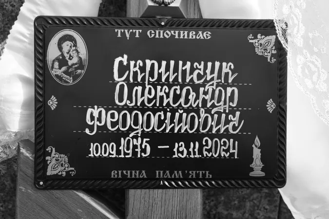 У Луцьку попрощалися з загиблим на Донеччині захисником Олександром Скрипчуком