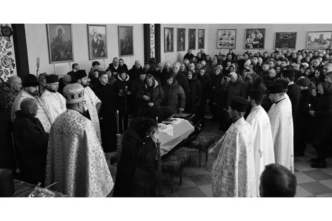 Лучани попрощалися із загиблим захисником Олександром Приступою (фото)