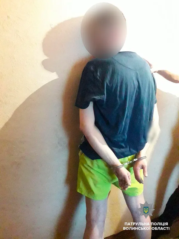 У Ковелі чоловік не зміг потрапити у свою квартиру, бо там вже хтось був (фото)
