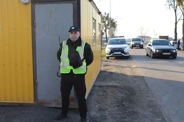#дякуюполіції: в мережі запустили флешмоб на підтримку оперативних служб
