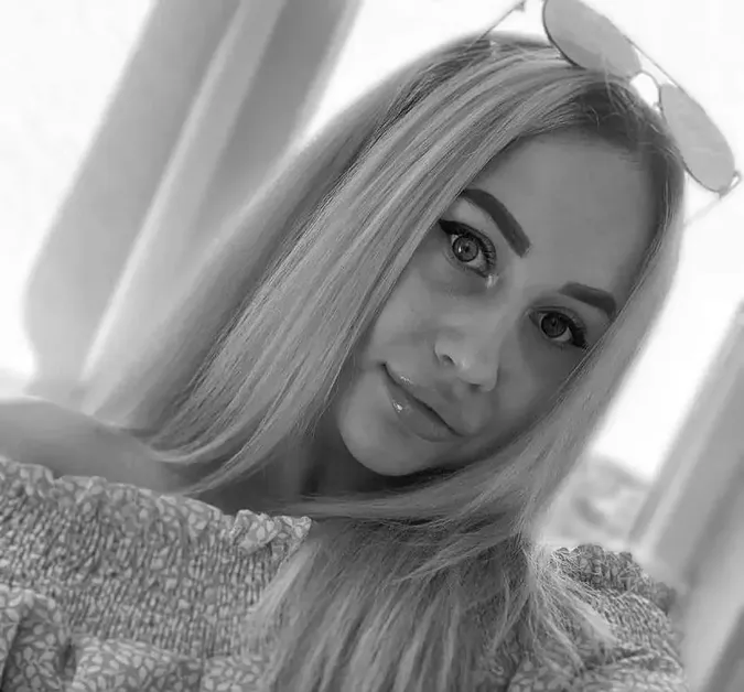 У Нововолинську з балкону 5-го поверху випала поліцейська