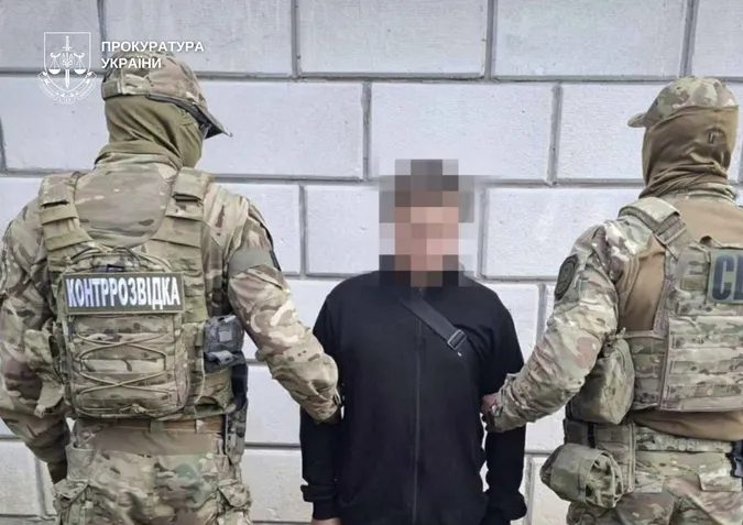 Волинянин зливав іноземним спецслужбам фотографії оборонних споруд: як покарали зрадника