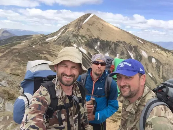 Екс-заступники луцького мера вилізли на Говерлу (фотофакт) 
