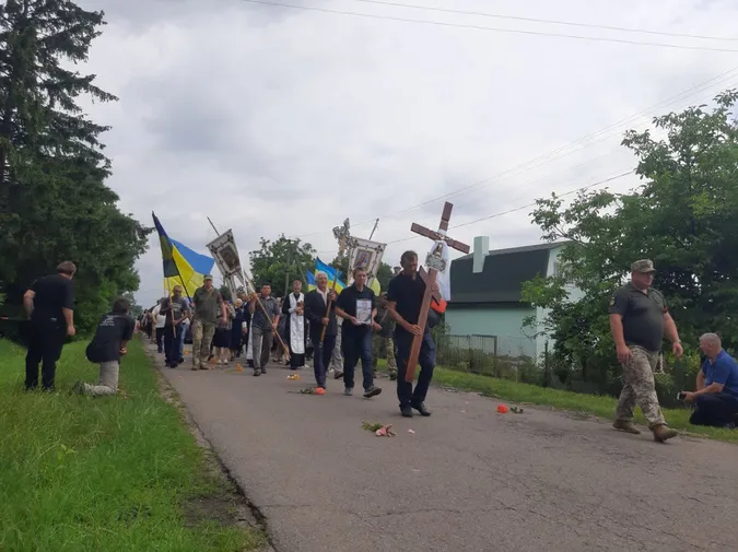 У Луцькому районі прощались з Героєм Володимиром Сидляром (фото)