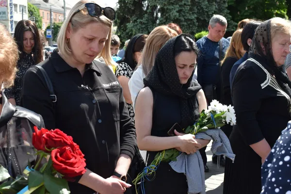 У Луцьку вшанували пам'ять бійців, які загинули під Волновахою (фото, відео)