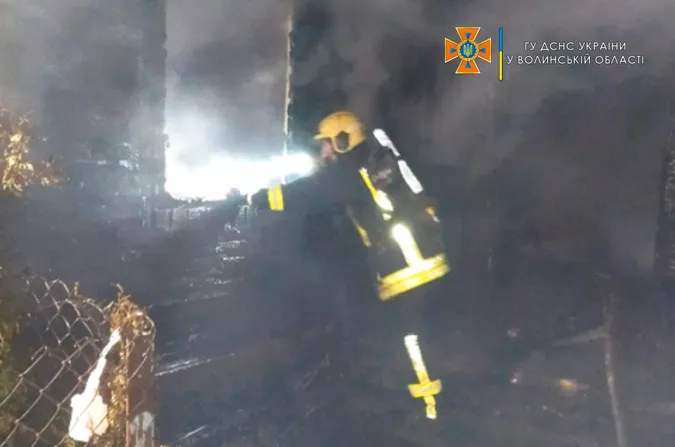 На Ковельщині в пожежі загинув 49-річний чоловік (фото, відео)