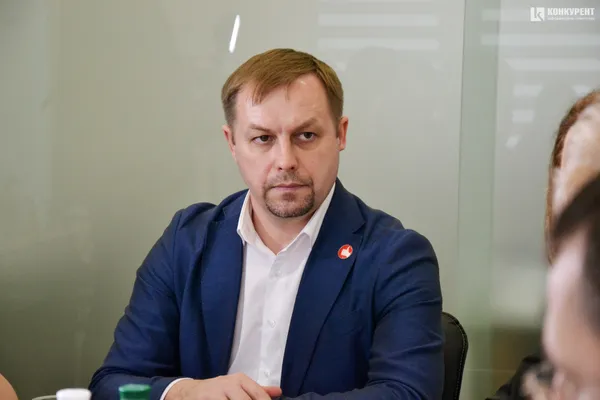 Втримувати лікарів стає тяжче: розповіли про відтік кадрів у Луцьку (фото)