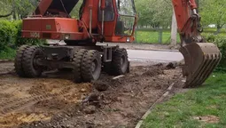 Як на ДПЗ ремонтують прибудинкові території (фото)