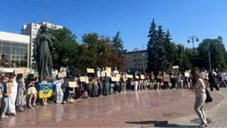 У Луцьку – акція протесту через звільнення міністра Федорова (фото)