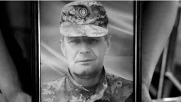У Луцьку попрощалися із загиблим на Донеччині Віктором Степанюком (фото)