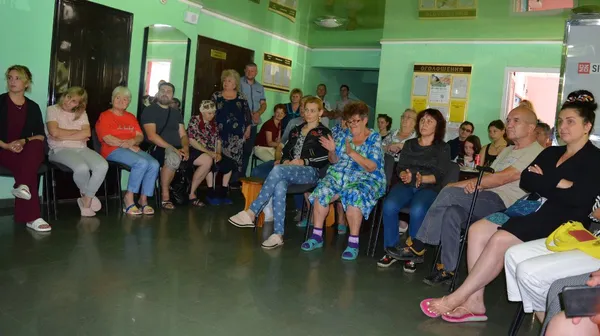 Влада та духовенство Волині відвідали дітей переселенців з подарунками (фото)