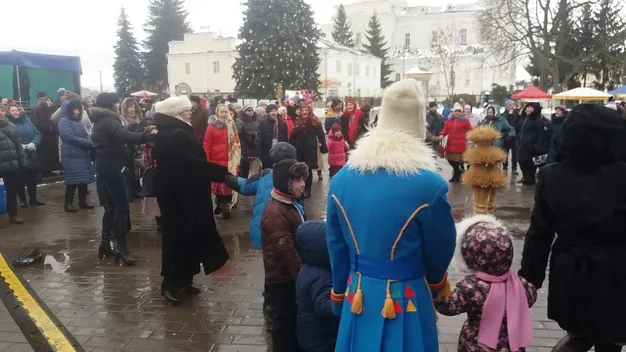 У центрі Луцька «гуляли» Різдво (фото, відео)