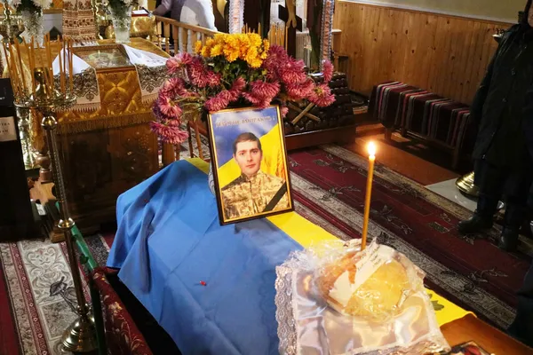 Понад рік вважався зниклим: на Волині попрощалися із солдатом Василем Цвілюком (фото)