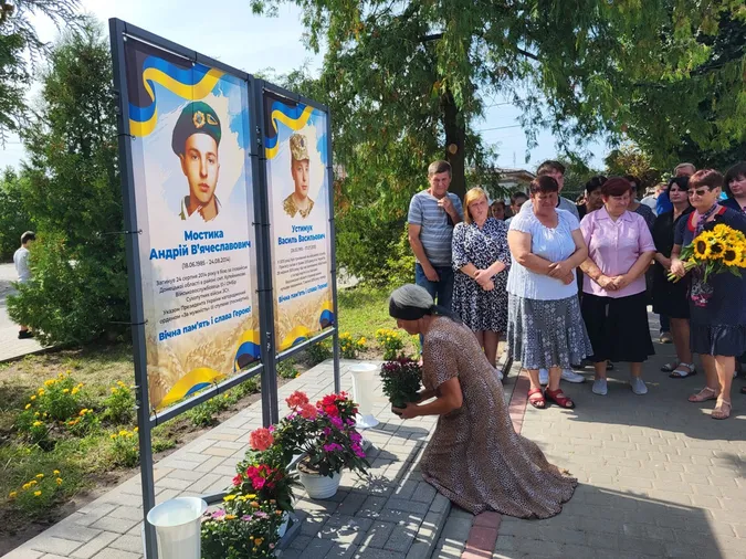 На Волині відкрили стели пам’яті загиблим захисникам (фото)