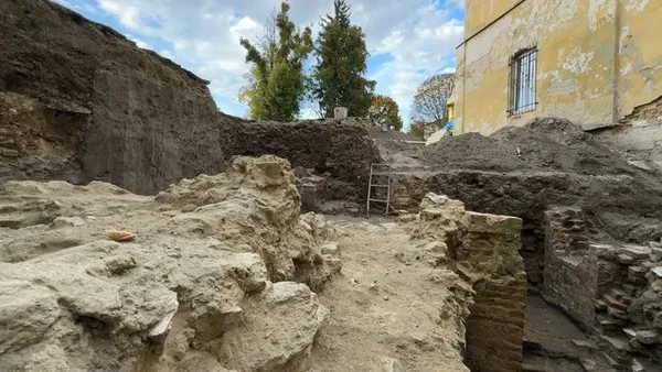 Вежа Свинюських у Луцьку приховувала галерею та тисячі історичних знахідок (фото, відео)