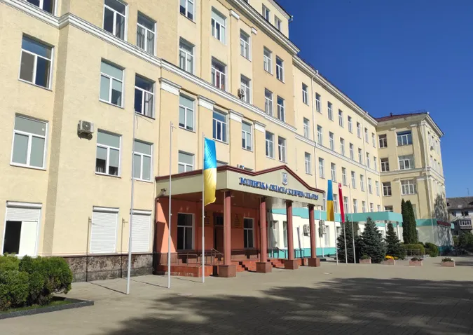 Головній лікарні Волині передали обладнання вартістю 5 мільйонів гривень