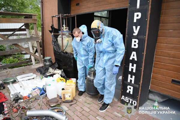 Одна із наймасштабніших спецоперацій: Нацполіція ліквідовує наркоосередки у 15 регіонах України (фото)