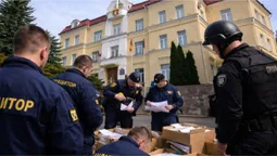 Після заяв про аудит у мерії Луцька скликали термінову нараду (відео)