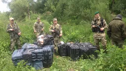На Волині до контрабанди сигарет залучили неповнолітнього (відео)