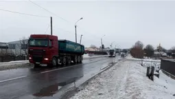 На Волині дві вантажівки потрапили у ДТП (фото)