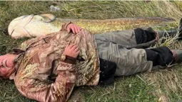 На Вінниччині рибалка впіймав сома рекордної довжини (фото)