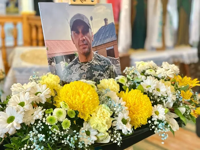У Нововолинську попрощалися із воїном  Володимиром Шелеміним (фото)
